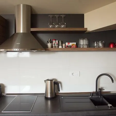 St. Sava Temple/slavija Square דירה